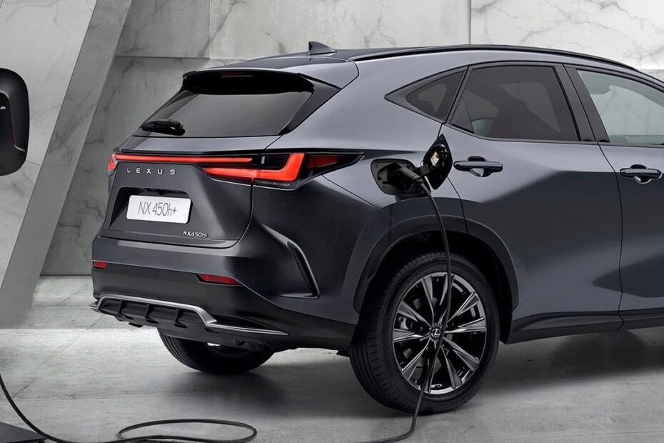 Los híbridos enchufables (PHEV) tienen los días contados, las marcas los matarán antes que Europa… y no queda mucho