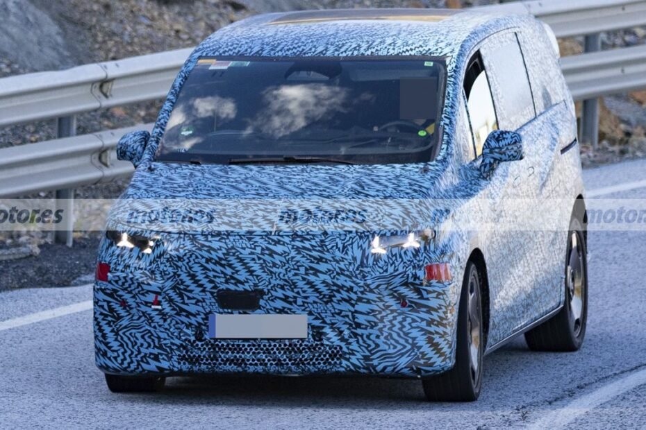 Mercedes prepara su salón sobre ruedas, el nuevo VLS 2027 será el monovolumen más lujoso del mundo