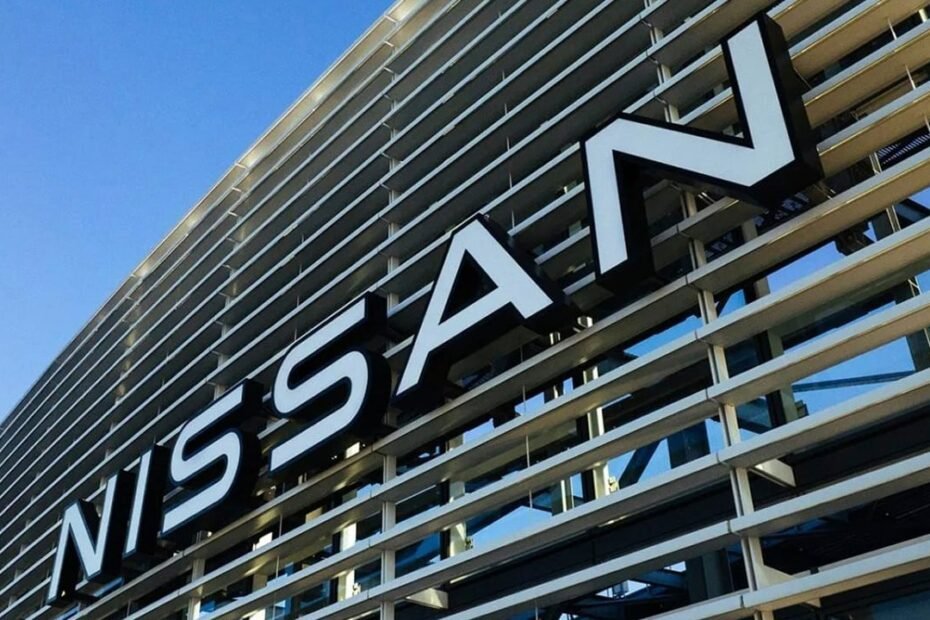 Nissan, al borde del colapso, busca salvarse vendiendo su tecnología más preciada a rivales que no gustará a Renault