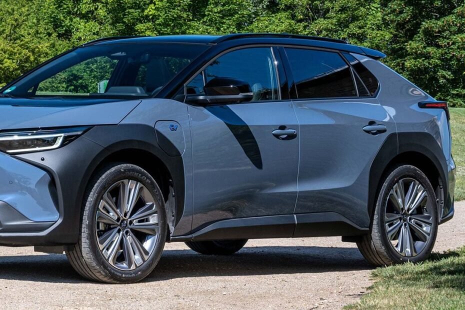 No le teme al todoterreno y, con 26.500 € de rebaja, este SUV 4x4 con etiqueta CERO es un duro rival para BYD