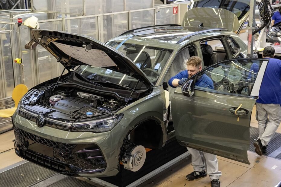 Ocho fábricas de coches en Europa están en riesgo de cierre ante la amenaza de las marcas chinas