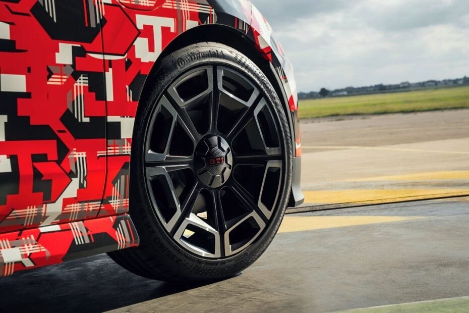 El director técnico de Volkswagen responde a los críticos del Polo GTI eléctrico: "Os va a encantar"