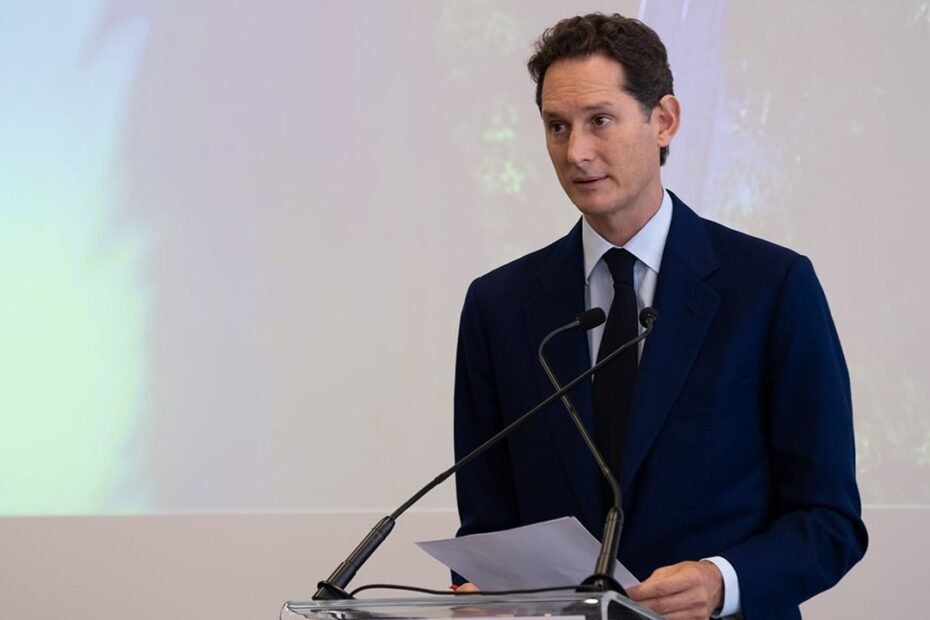 El presidente de Stellantis pide a Europa revisar la prohibición del coche térmico en 2035 o “aceleramos el declive”