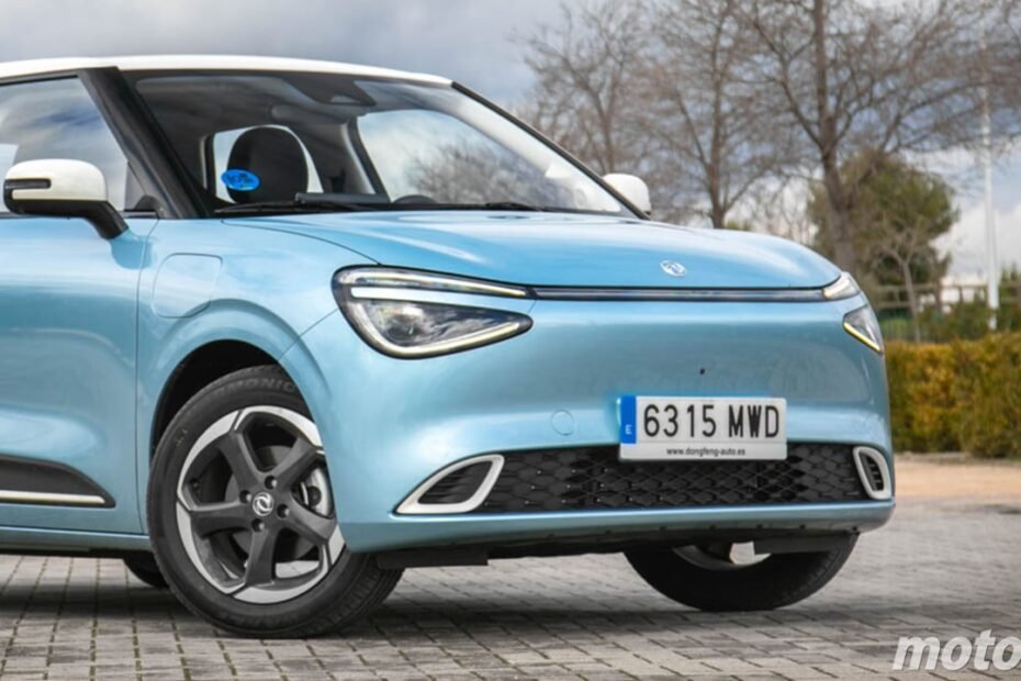 Es como un Renault 5 pero vale menos de 15.600 € y, con la autonomía de un BYD Dolphin Surf, va directo a por el Opel Corsa