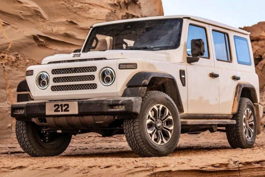 Este nuevo todoterreno que vale la mitad que un Land Cruiser llega con motor turbo de 252 CV para ser el mejor 4x4 barato