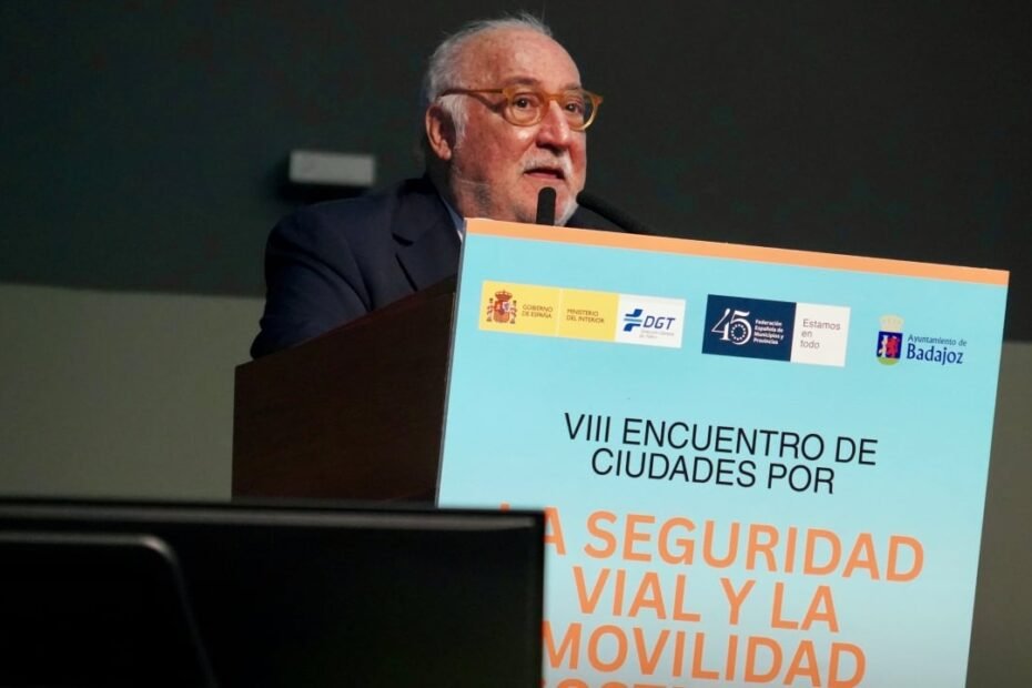 La DGT también quiere vetar el coche eléctrico en las ciudades: “El transporte público será el único modo de acceder”