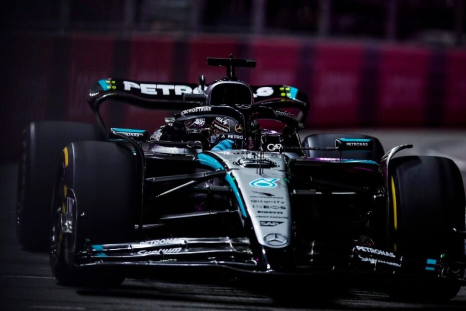 La lluvia reaparece y agita la clasificación, con Russell ahora al frente