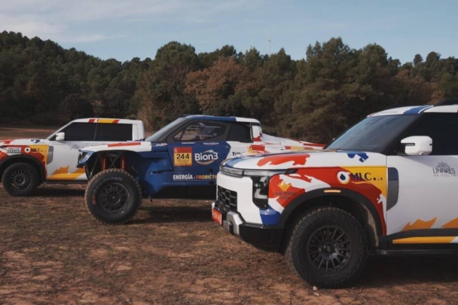 Las nuevas Santana 400 afrontan su mayor desafío: superar el Dakar con Jesús Calleja a los mandos