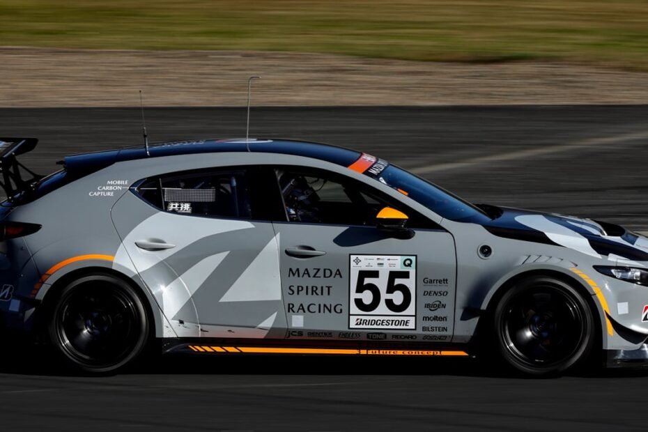 Mazda lo ha probado en competición y le sale bien: su motor que captura CO₂ planta cara al coche eléctrico