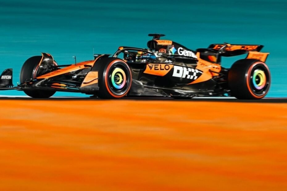 Norris deja la puerta abierta a Piastri en la lucha por el Mundial; Sainz y Alonso vuelven a brillar