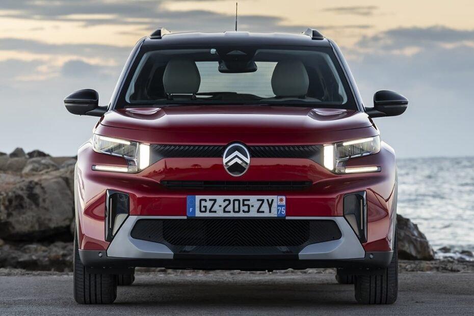 Por lo que vale el nuevo C3 tienes, sin salir de Citroën, un SUV barato más grande con hasta 7 plazas y 460 litros de maletero