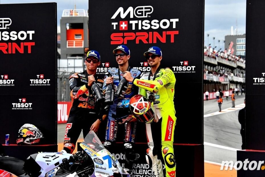 Sprint Moto GP Valencia 2025: Álex Márquez, victoria de inicio a fin