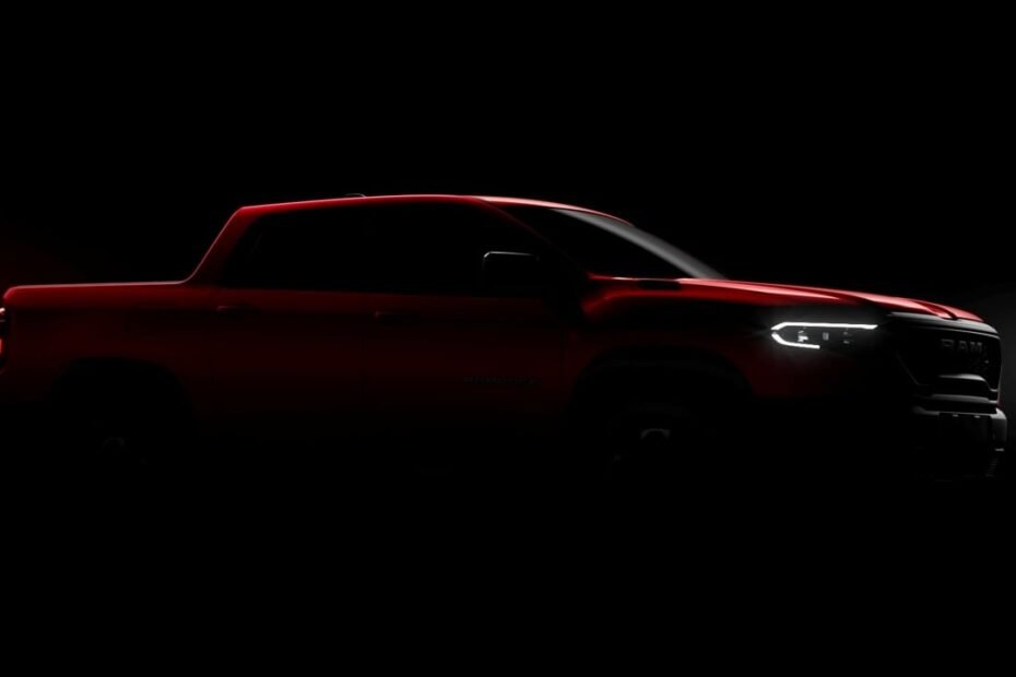 Stellantis quiere ganar a Ford y Toyota en su propio terreno con un duro 4x4 que llega a Europa antes que a Estados Unidos