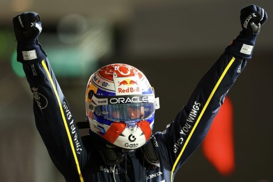 Verstappen saca la mano ganadora y McLaren se inmola con una doble descalificación