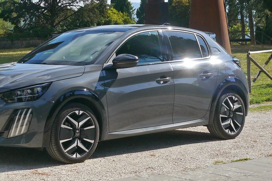 4.800 € de rebaja, etiqueta ECO y solo gasta 4,5 L/100 km, este superventas europeo de precio asequible es un chollo difícil de ignorar