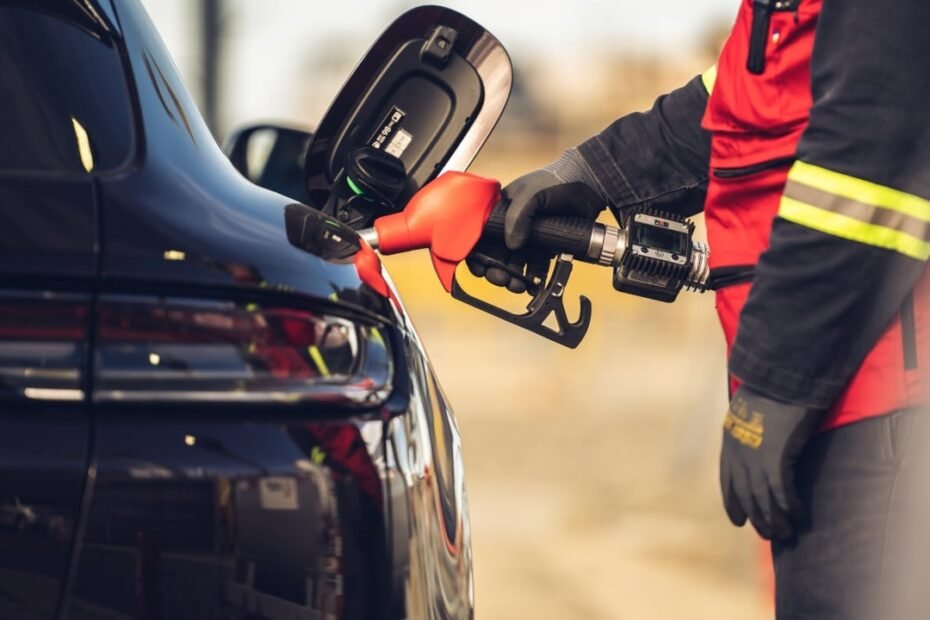 China vive un exceso de coches sin precedentes, incluso de gasolina: "No hay muchas marcas que estén ganando dinero con esta guerra de precios"