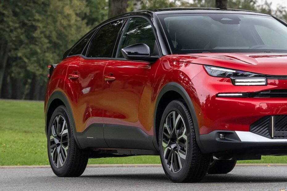 Con 7.200 € de rebaja este compacto es más barato que el SEAT León, también se fabrica en España y tiene etiqueta ECO