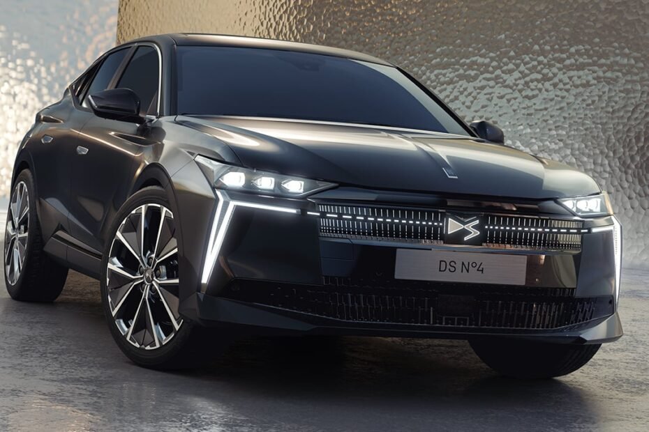 El DS Nº4 más deportivo ya tiene precios, llega la versión Performance Line con hasta 225 CV y etiquetas ECO y CERO