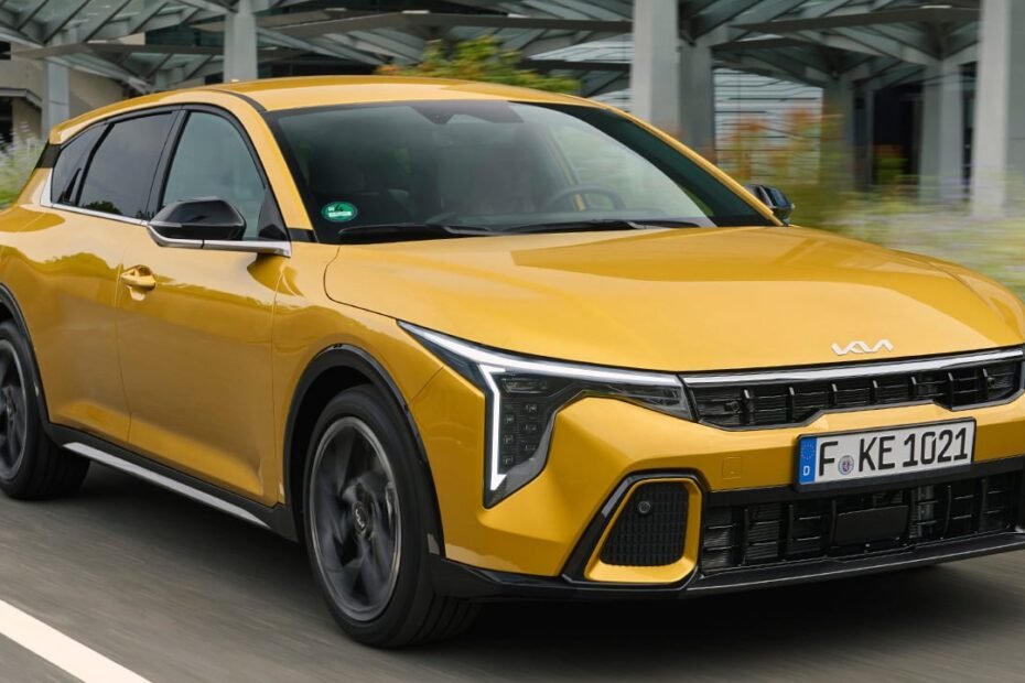 El KIA K4 2026 ya tiene precios en España y deja claro que el sucesor del Ceed viene más equipado que muchos rivales