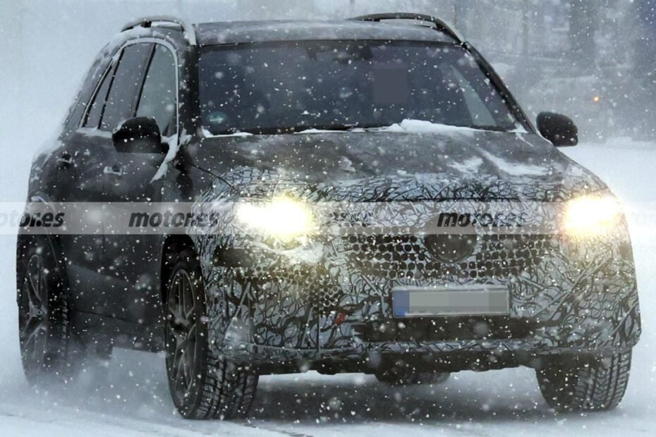 El Mercedes-AMG GLE 53 2026 se deja ver en pruebas extremas, el SUV deportivo se reinventa sin cambiar de generación