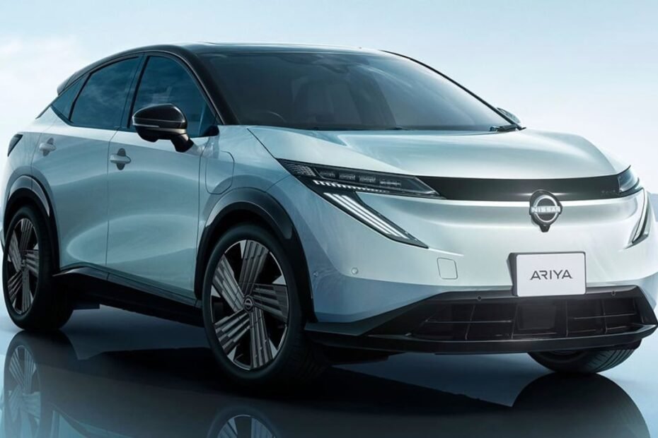 El Nissan Ariya 2026 se pone al día en diseño y tecnología, pero no da el paso clave que muchos esperaban