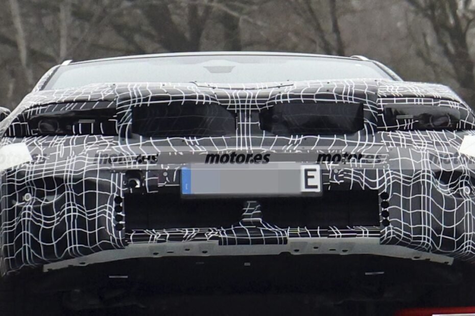 El nuevo BMW Serie 5 Touring 2027 cambia de rumbo y deja ver novedades inesperadas en sus primeras fotos espía