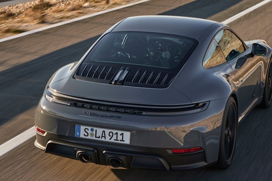 El Porsche 911 GTS híbrido ya no necesita cuidados extremos, la marca admite que se pasó de celo