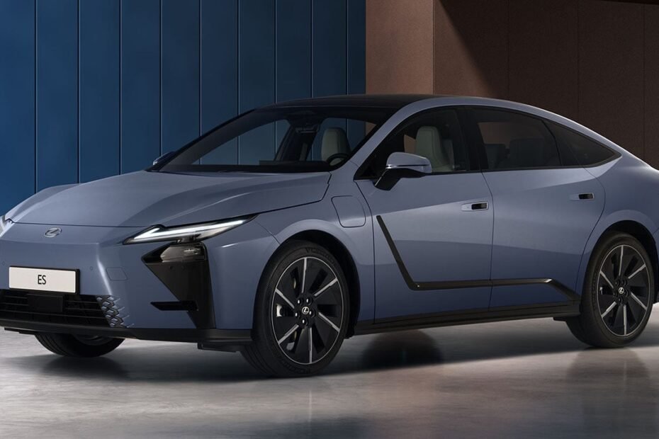 Llega el nuevo Lexus ES 2026 con hasta 343 CV, estos son los precios del sedán japonés con opciones ECO y CERO