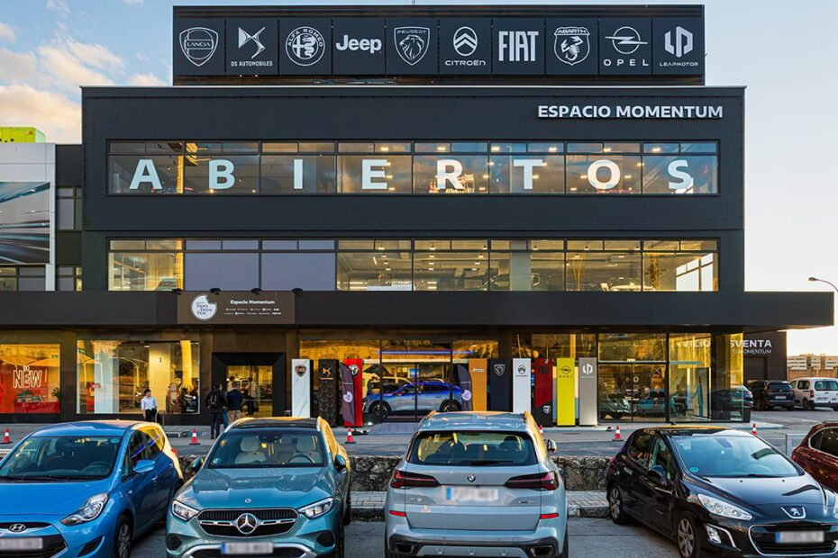 Nace Espacio Momentum, una nueva forma de vivir la movilidad y el automóvil en un ambiente único con 11 marcas