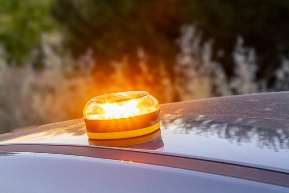 Ojo con estas balizas V16: han perdido su vigencia según la DGT y una tiene que ver con el Real Madrid