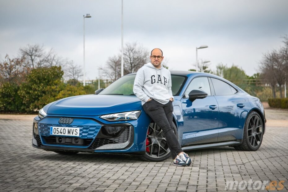 Se parece a un Porsche, se conduce como un Porsche y es alemán, pero lo firma Audi y es una auténtica locura