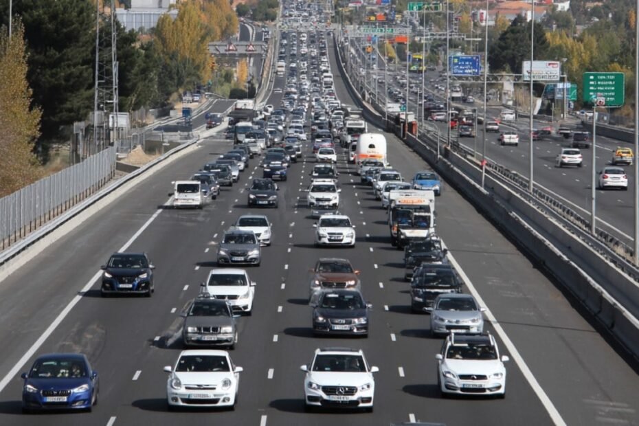 El coche autónomo no va solo de tecnología: la gran oportunidad para el clima y el transporte público