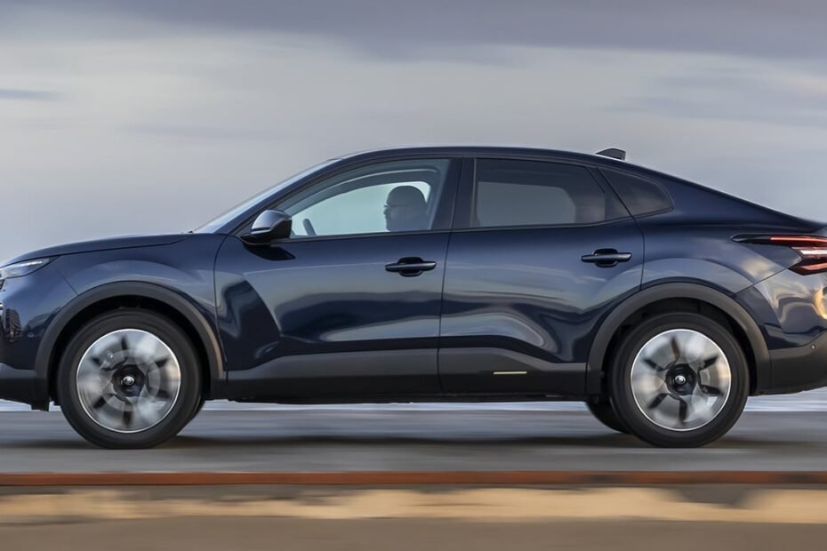 El Dacia Logan fue el coche barato definitivo, ahora este sedán hecho en España con 9.300 € de rebaja ocupa su lugar