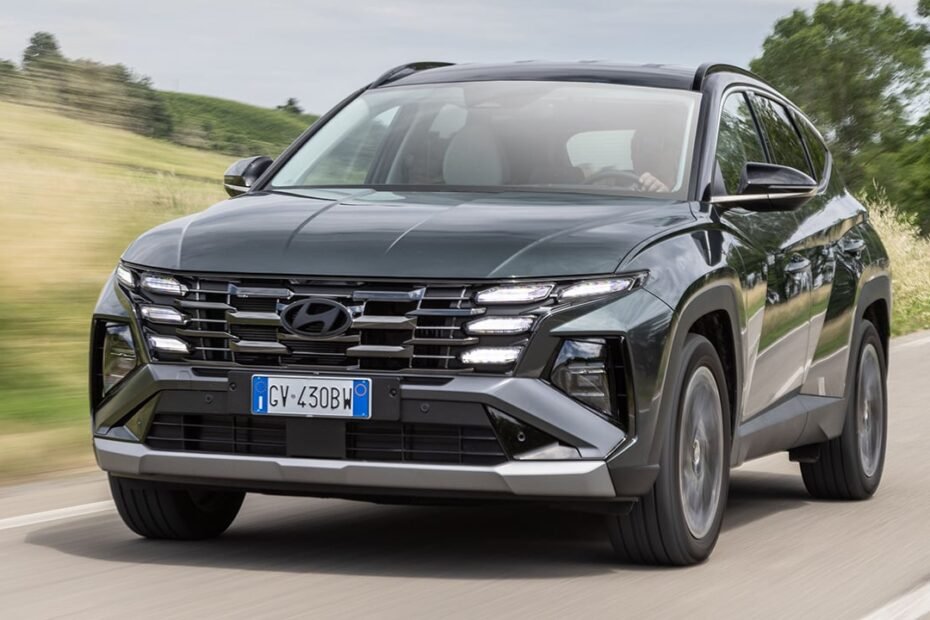 El Hyundai Tucson con etiqueta ECO que solo gasta 5,1 L/100 km y hace 1.000 km por depósito baja 6.300 €