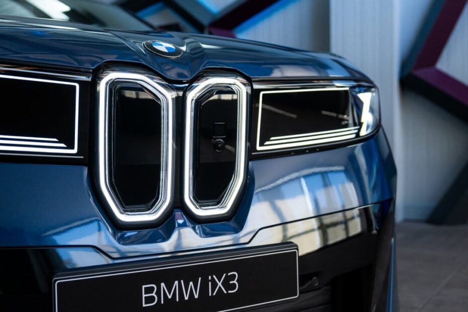 Multas millonarias en el horizonte: BMW y Mercedes afrontan la carrera del CAFE con ventaja clave