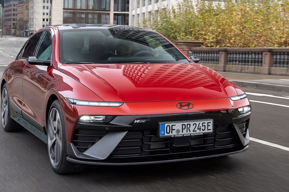 680 km por carga, talla Mazda6e y precio BYD con 3.700 € de rebaja, el IONIQ 6 se reinventa para mandar