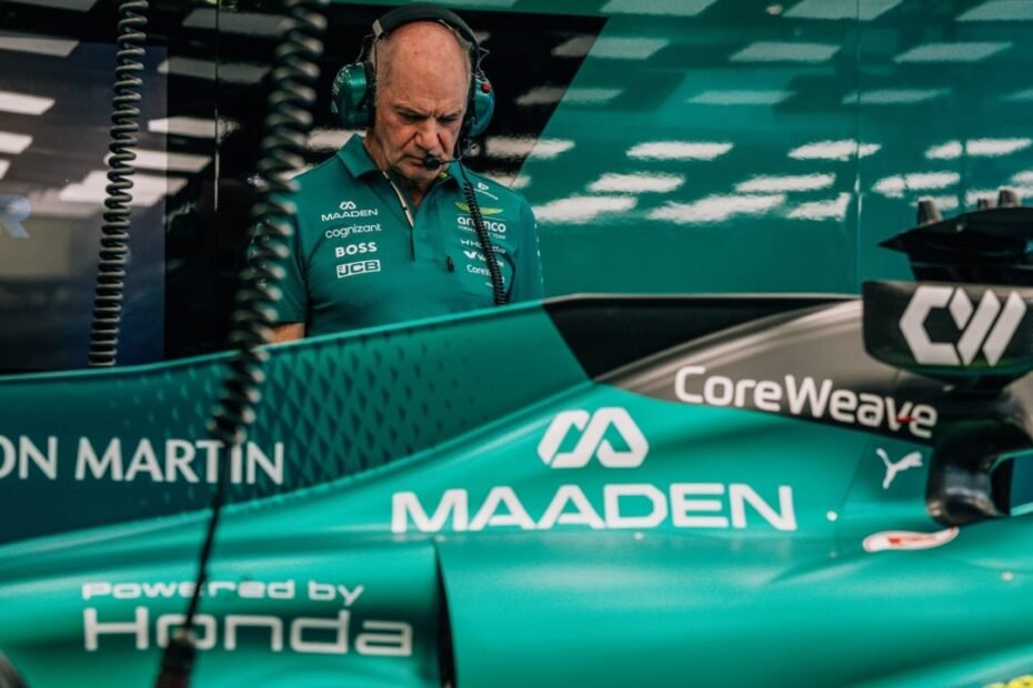 Aston Martin tenía talento de sobra, pero faltaba engranaje. Newey lo resume así: “No siempre trabajaban bien juntos”