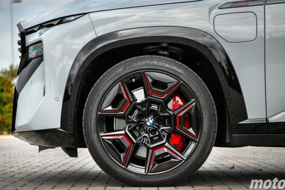 BMW prepara su respuesta al Mercedes Clase G: será más radical, más deportivo y con ADN M