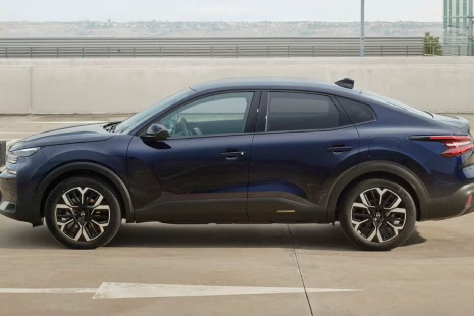 Dacia no puede igualar este coche barato hecho en España con etiqueta ECO y un precio que pone en jaque al Skoda Octavia