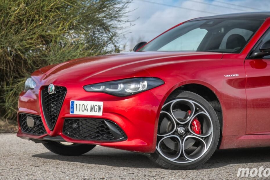 El Alfa Romeo Giulia con 6.400 € de rebaja adelanta al Audi A5, es más barato y tiene mejor dinámica