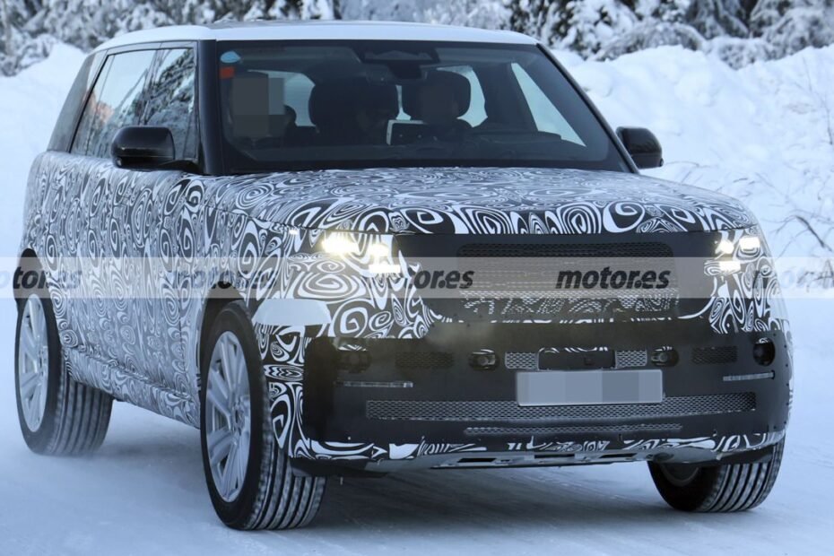 El Range Rover más lujoso se renueva, cambios de diseño, más tecnología y motores adaptados a la nueva era
