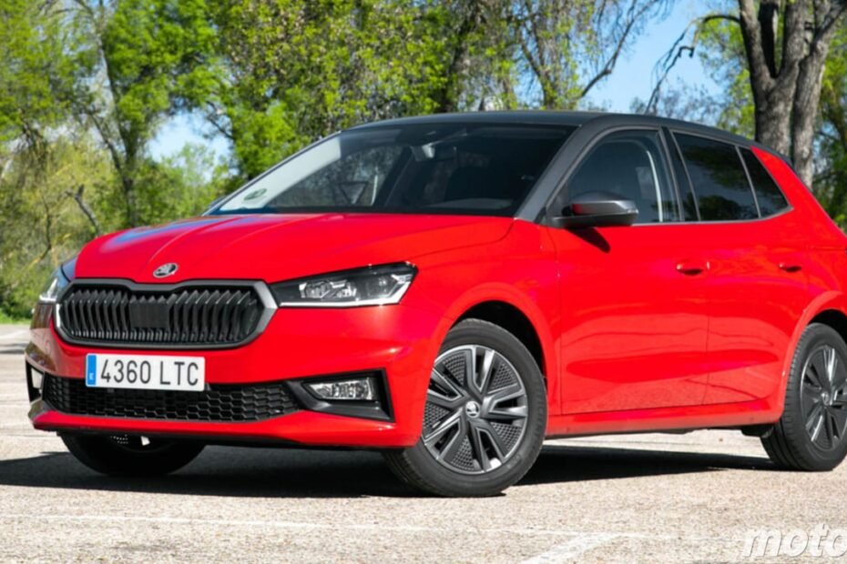 El Skoda Fabia es de los pocos coches baratos que quedan y ahora, con 4.200 € de rebaja, iguala en precio al Dacia Sandero