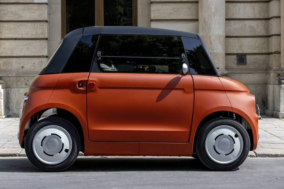 Este FIAT con 4 ruedas no es un coche pero es tan bueno para ciudad como un Smart, estrena mejoras y lo tienes desde 39 € al mes