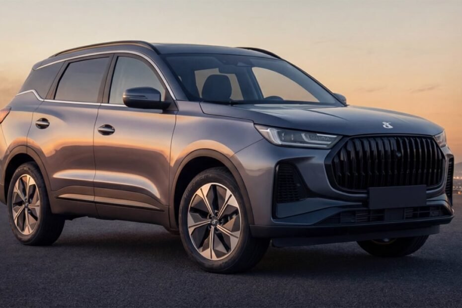 Italia le da al EBRO S700 lo que le falta, llega el nuevo DR 6 con la versión ECO que el SUV español necesita