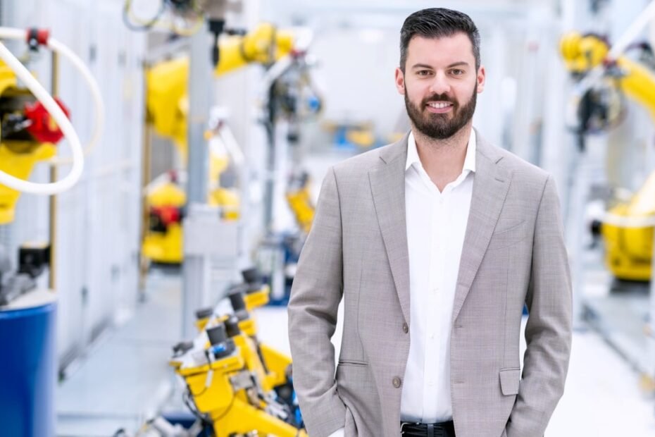 Mate Rimac prioriza Bugatti y deja el puesto de CEO en Rimac, aunque su sombra seguirá ahí