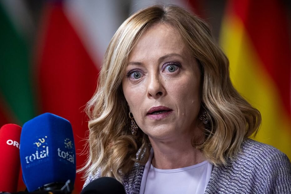 Meloni pasa a la acción: Italia intervendrá el precio de la recarga para salvar al coche eléctrico