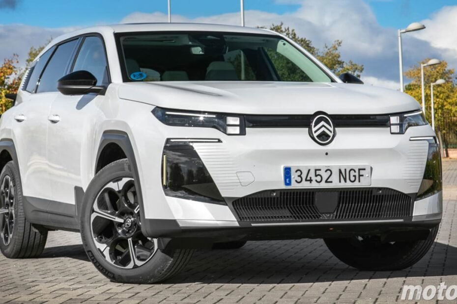 Tamaño de RAV4, 5.600 € de rebaja y 520 km de autonomía, el nuevo Citroën ë-C5 Aircross llega con un precio rompedor
