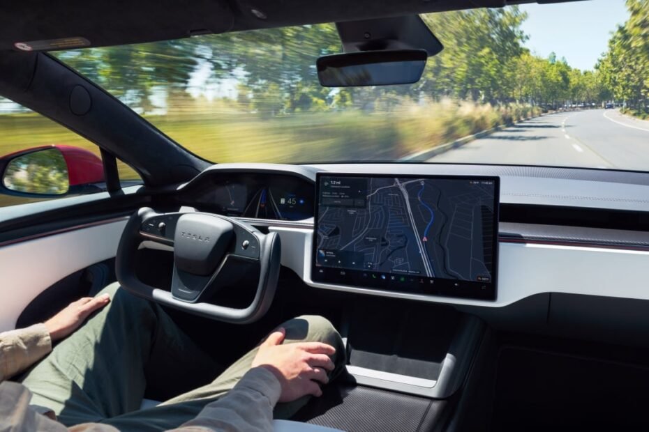 Tesla puso fin a su Autopilot para evitar la ira (y represalias) de uno de sus mercados clave