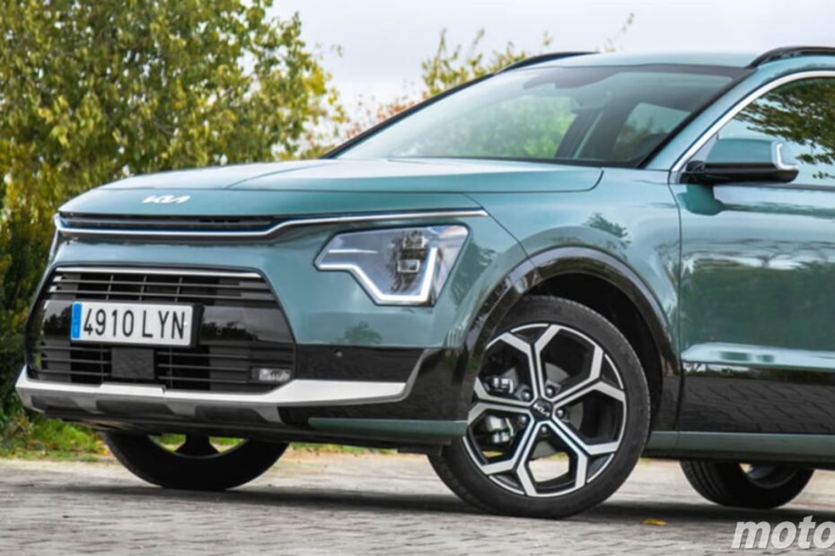 6.900 € de rebaja y 4,5 L/100 km, el SUV híbrido de KIA con receta Toyota y precio de Nissan