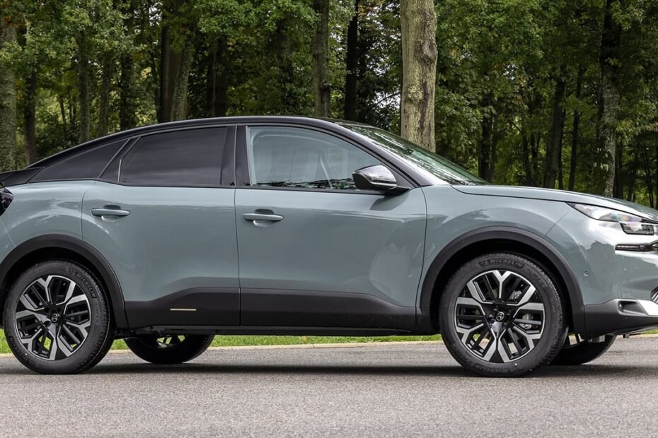 8.000 € de descuento y la etiqueta ECO hacen de este “Made in Spain” con aspecto tipo SUV un chollo que ni Dacia puede obviar